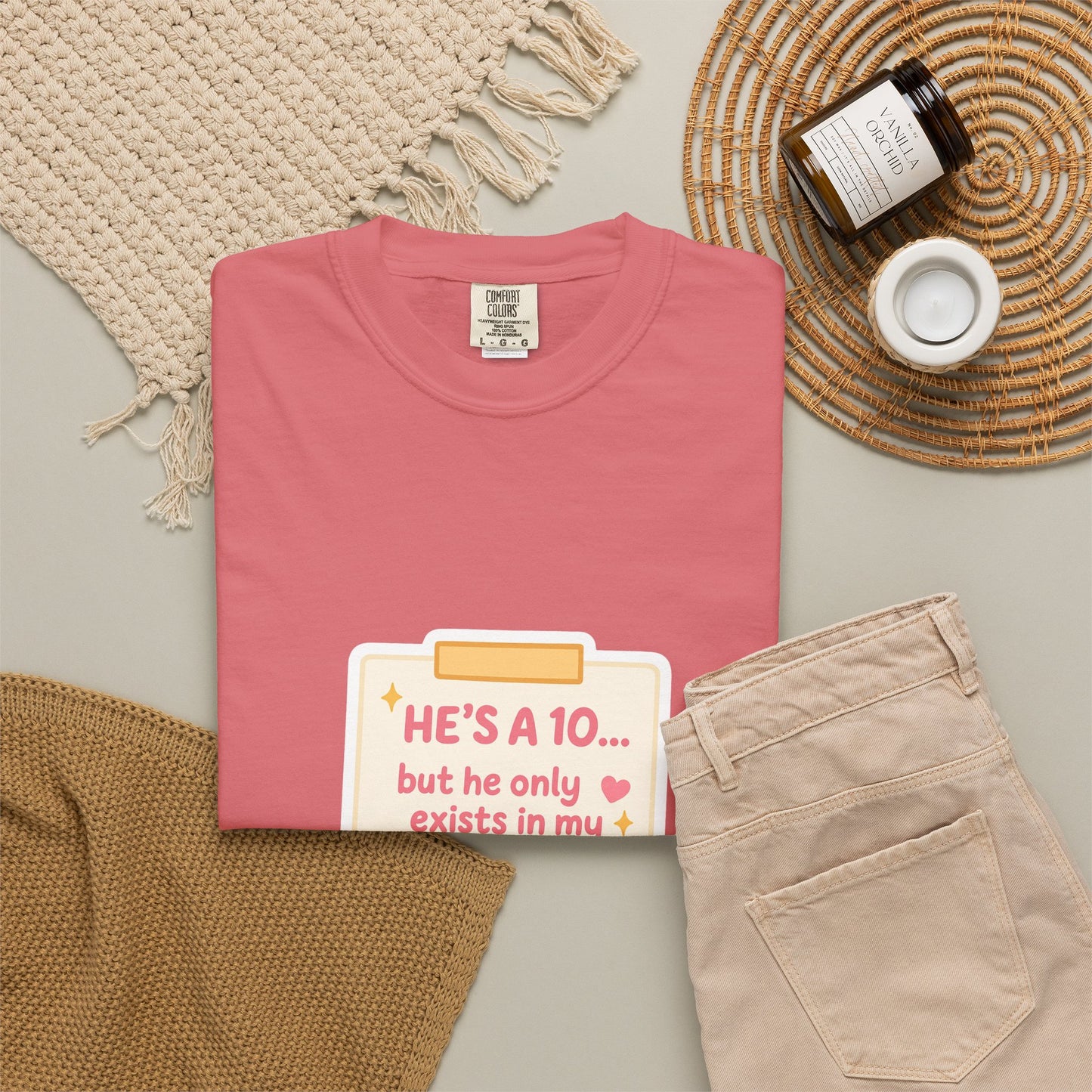 Kindle Book Lover T‑Shirt – "He’s a 10... but he only exists in my Kindle"