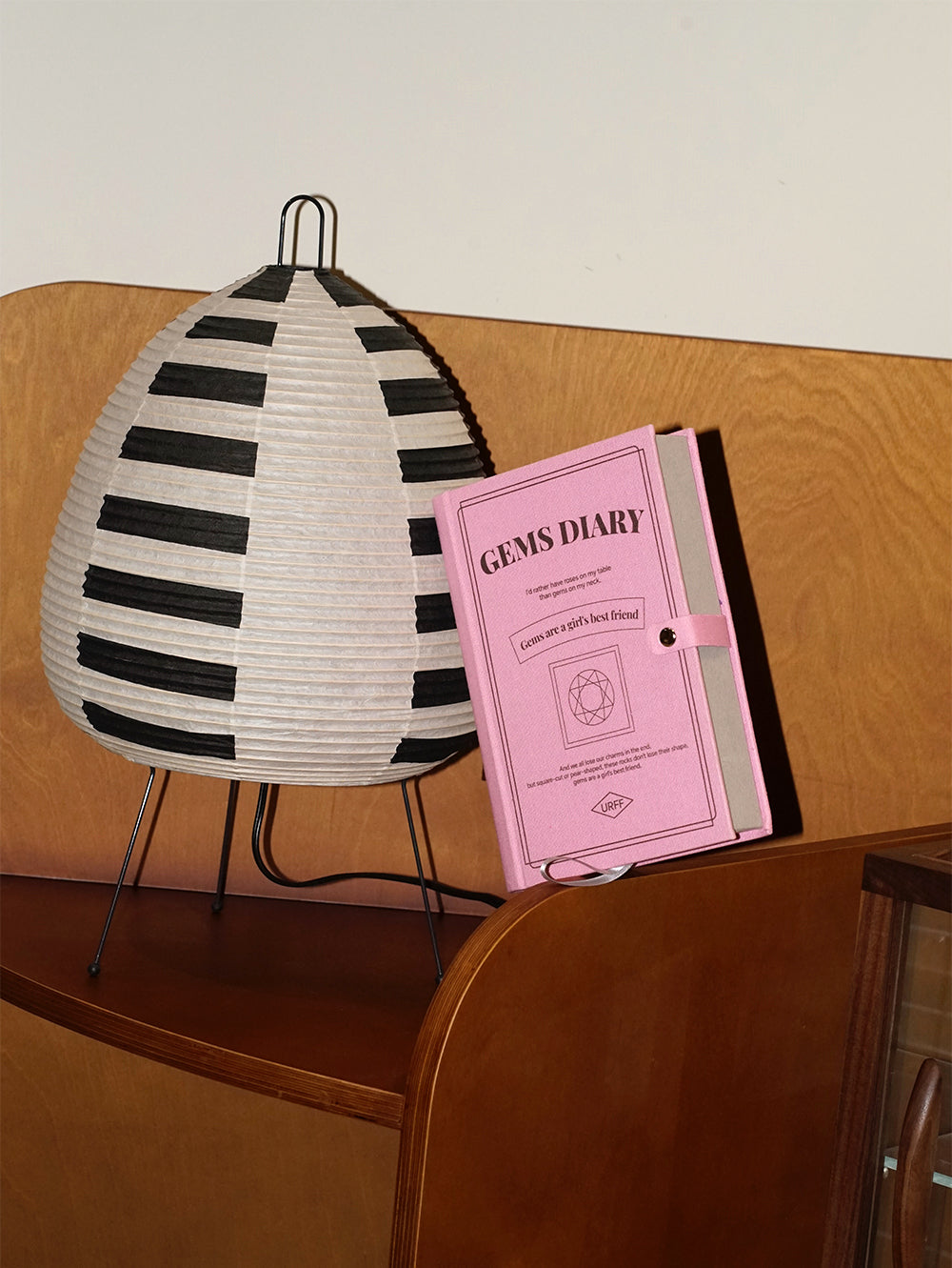 Boîte de rangement à bijoux en forme de livre