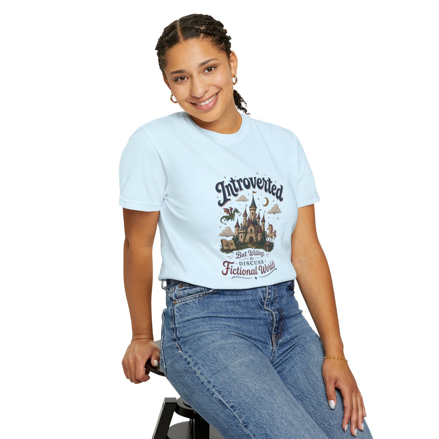 "Introverted But Willingly Discuss Fictional Worlds" Fantasy Lovers T-Shirt