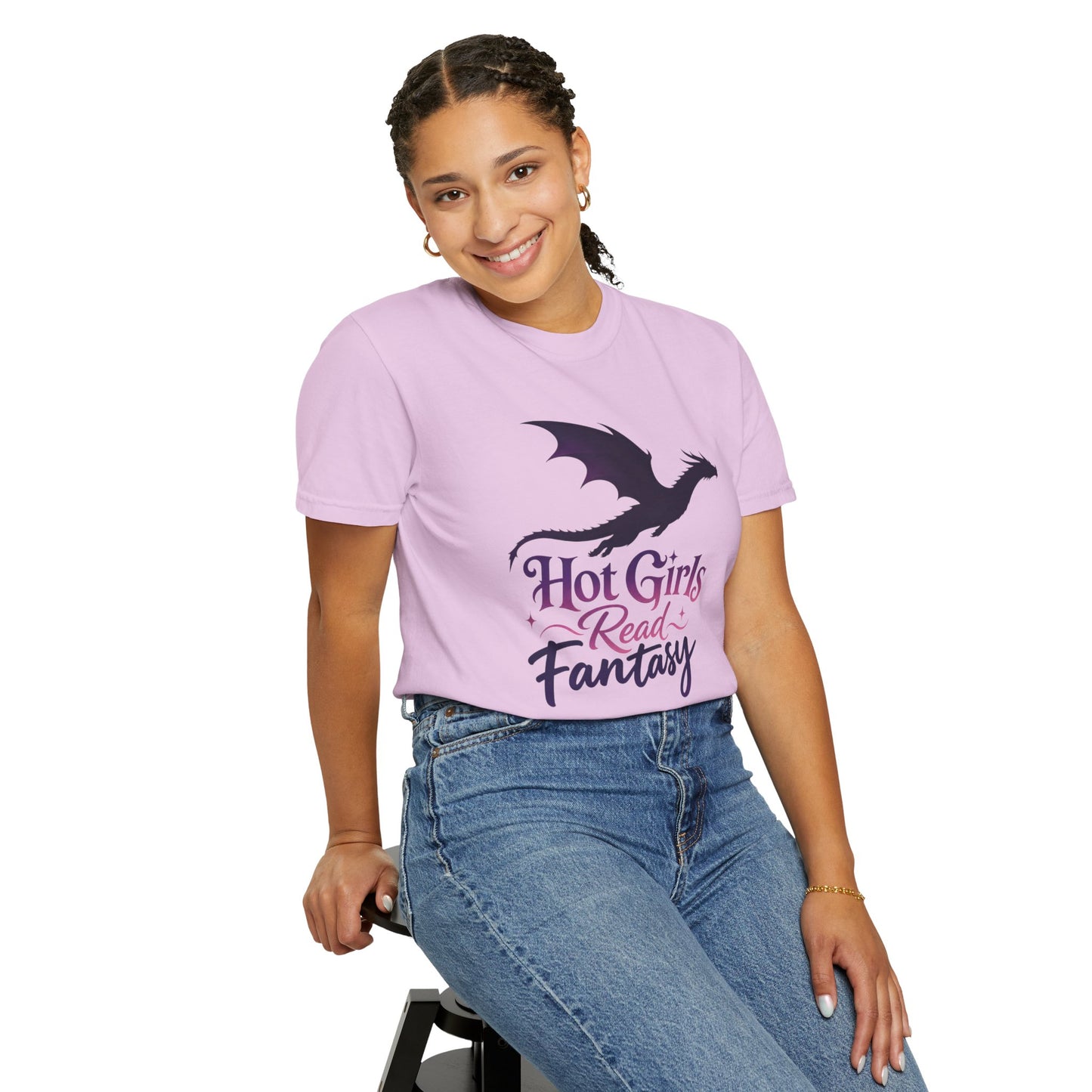 Fantasy Reader T‑Shirt — "Hot Girls Read Fantasy" Dragon Graphic
