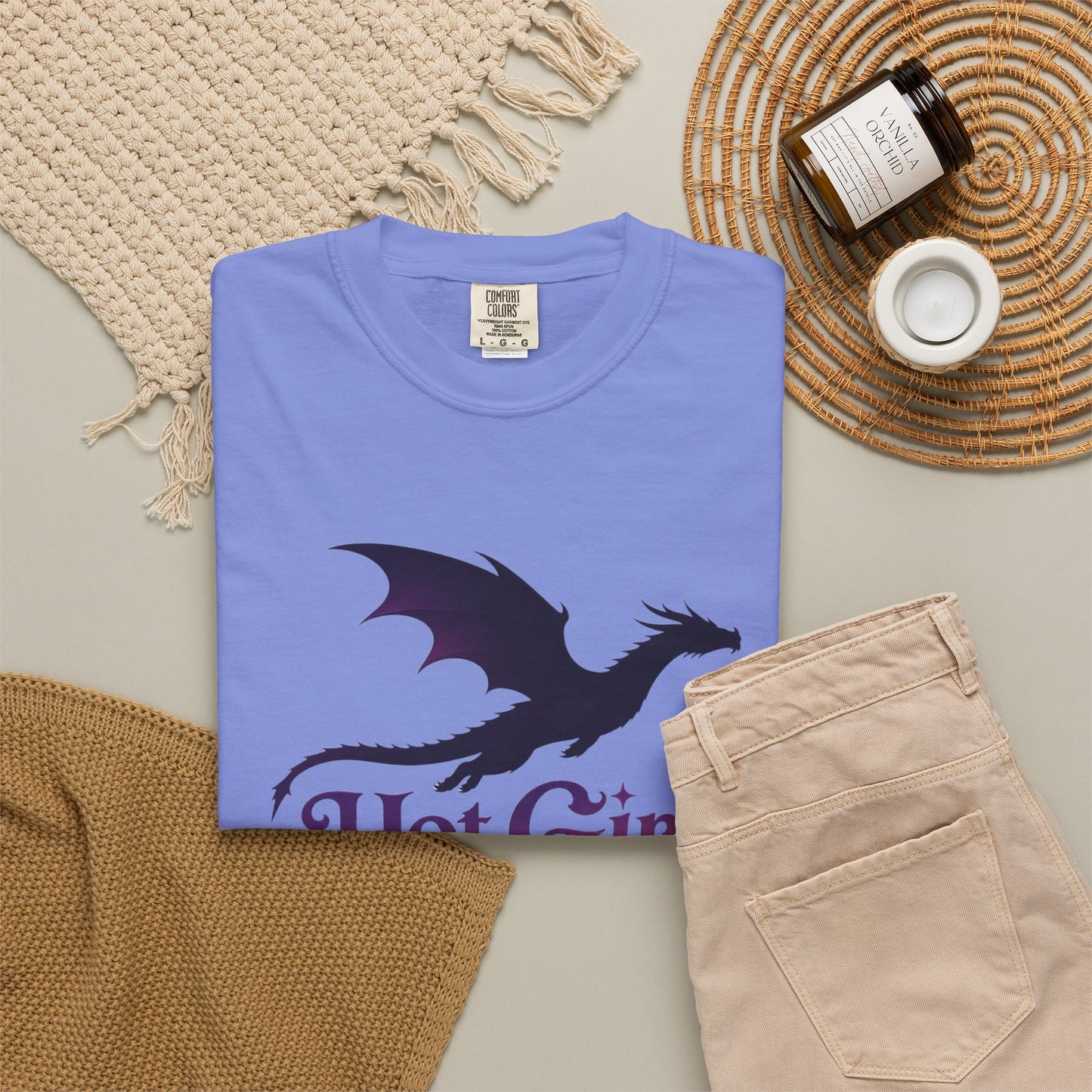 Fantasy Reader T‑Shirt — "Hot Girls Read Fantasy" Dragon Graphic