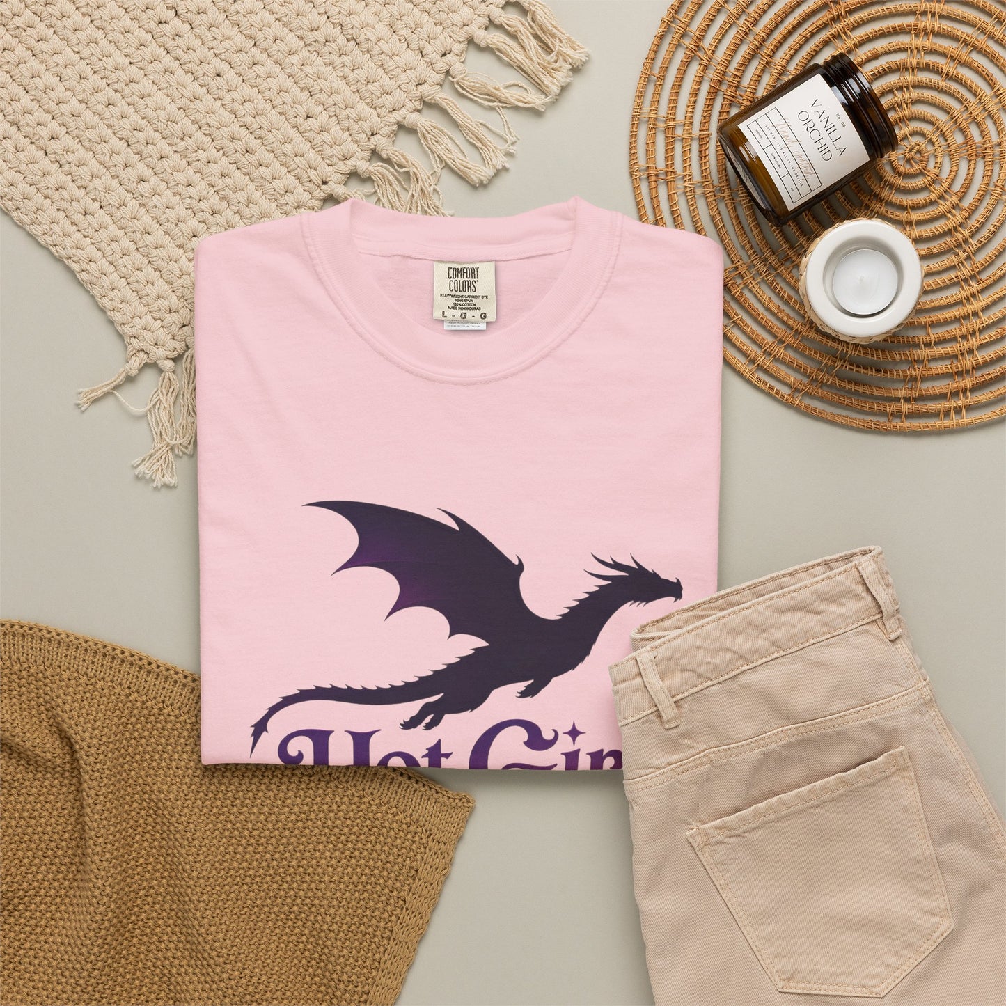 Fantasy Reader T‑Shirt — "Hot Girls Read Fantasy" Dragon Graphic