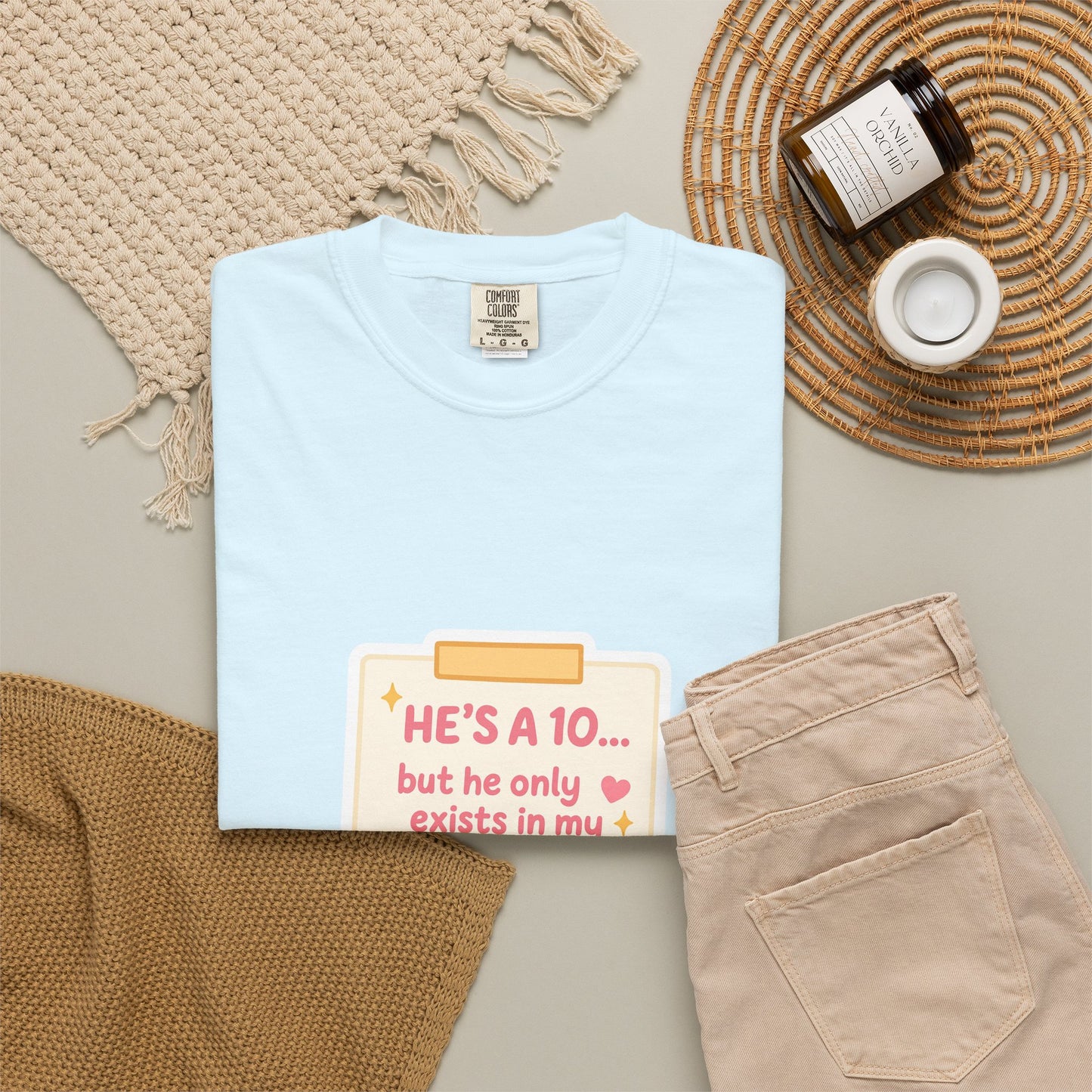 Kindle Book Lover T‑Shirt – "He’s a 10... but he only exists in my Kindle"