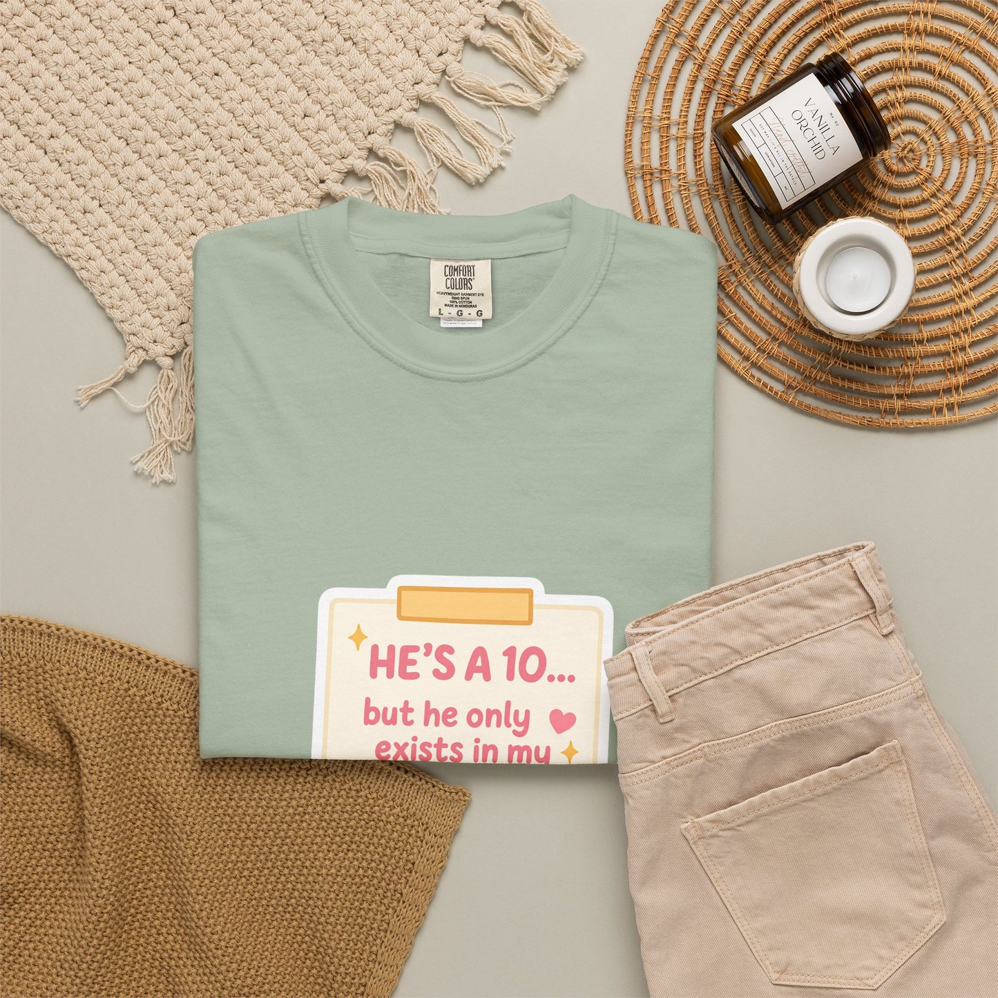 Kindle Book Lover T‑Shirt – "He’s a 10... but he only exists in my Kindle"