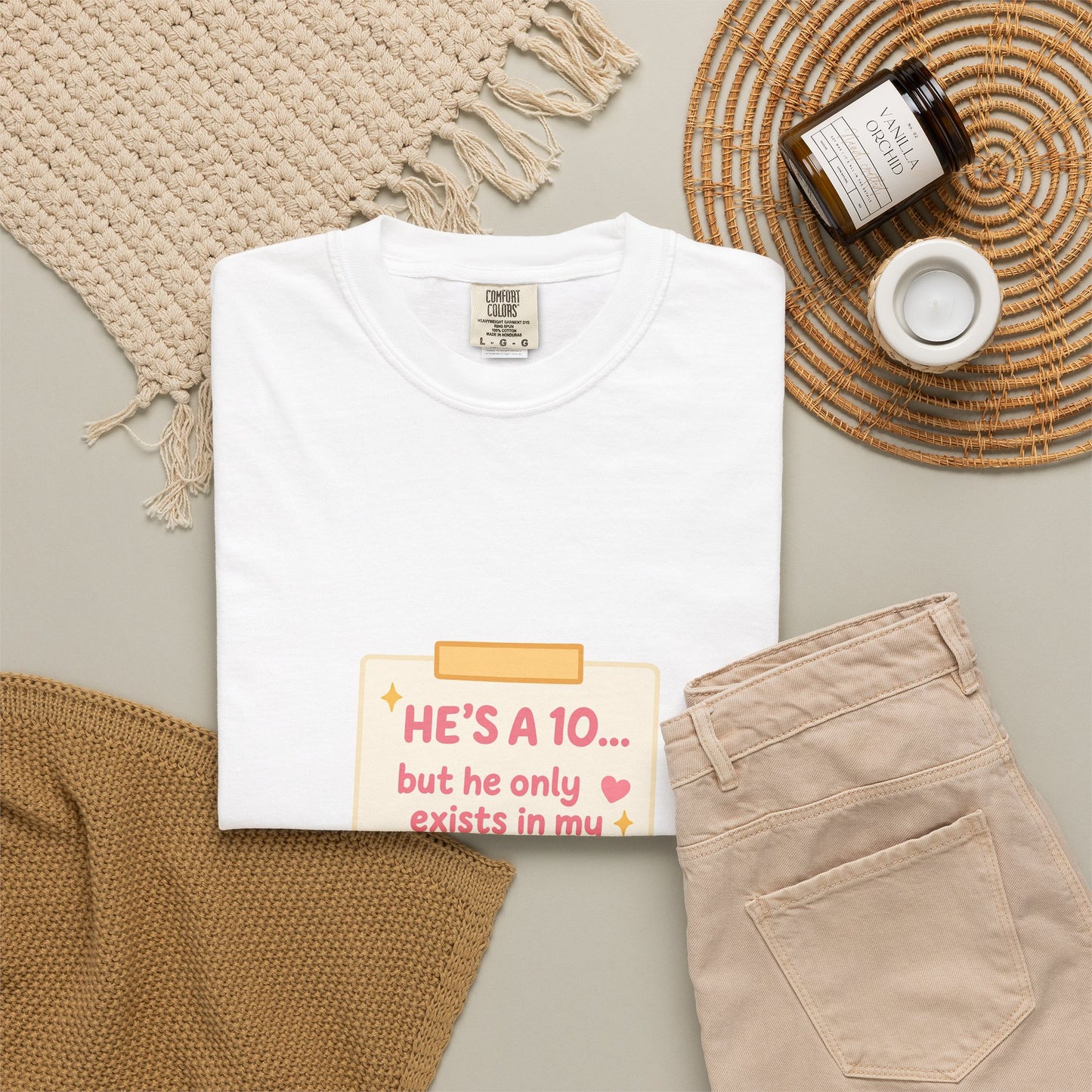 Kindle Book Lover T‑Shirt – "He’s a 10... but he only exists in my Kindle"