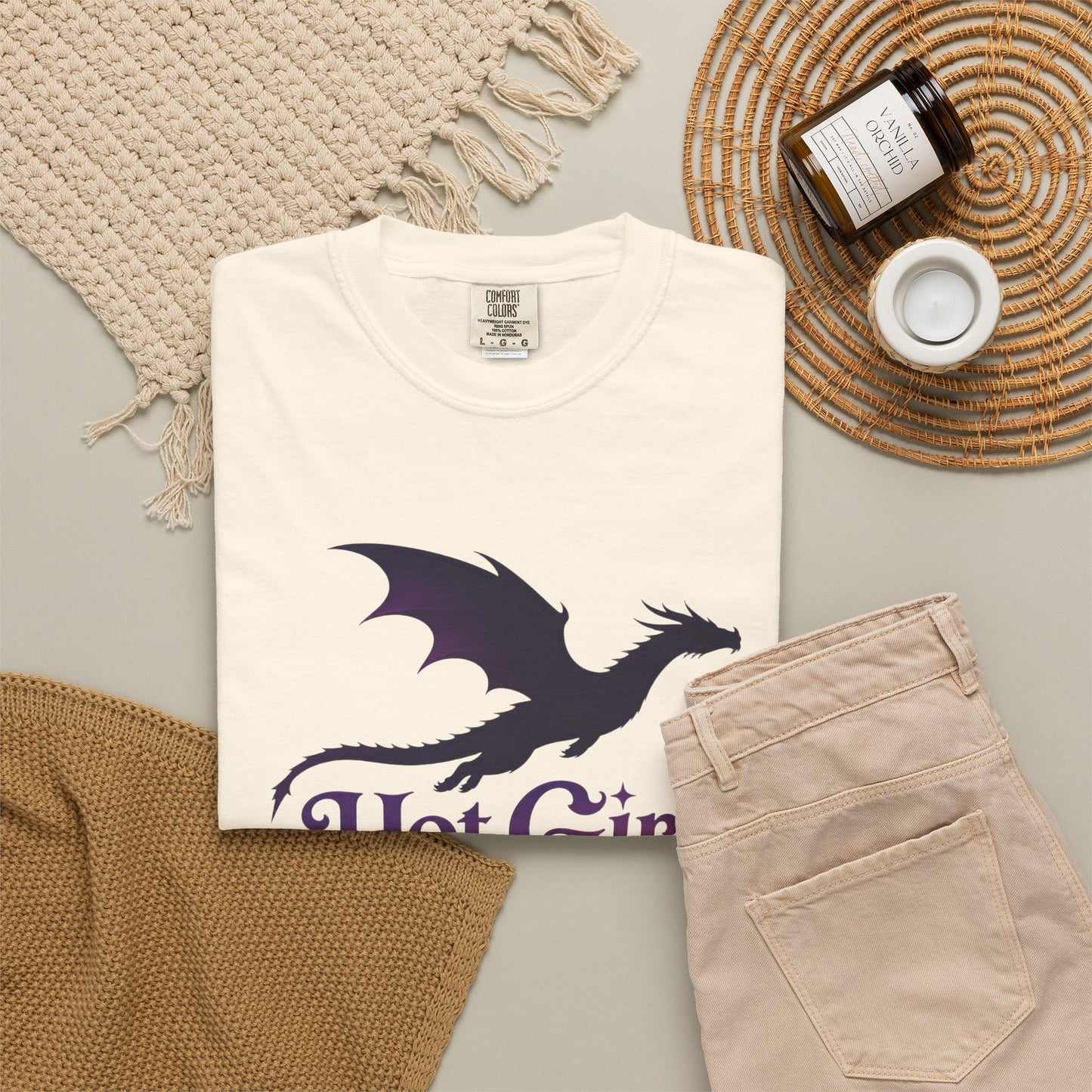Fantasy Reader T‑Shirt — "Hot Girls Read Fantasy" Dragon Graphic