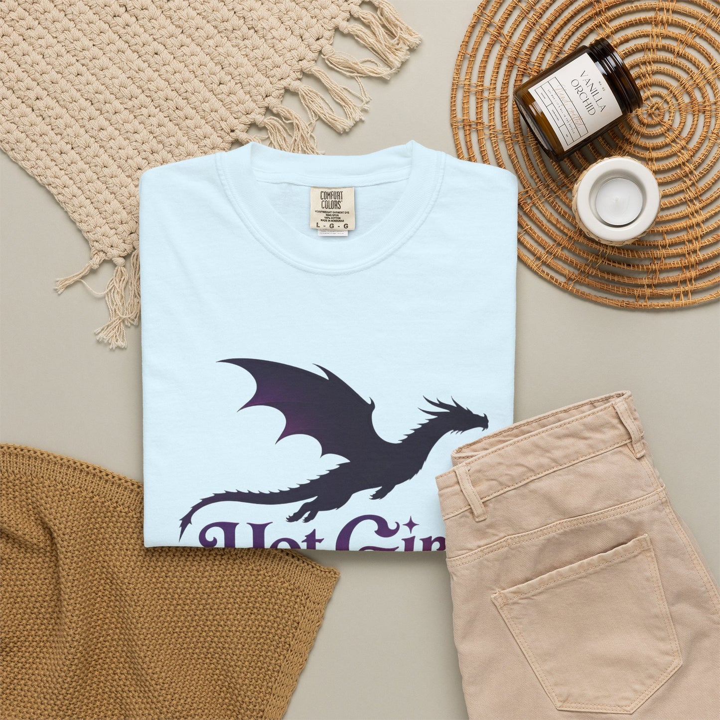 Fantasy Reader T‑Shirt — "Hot Girls Read Fantasy" Dragon Graphic