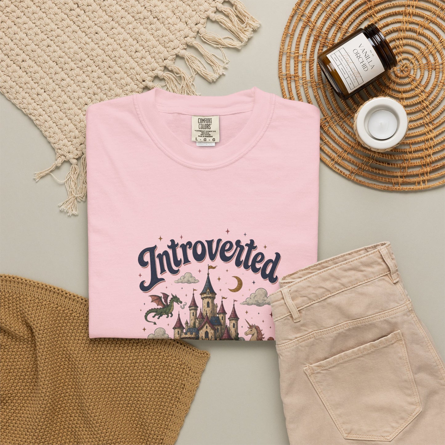 "Introverted But Willingly Discuss Fictional Worlds" Fantasy Lovers T-Shirt