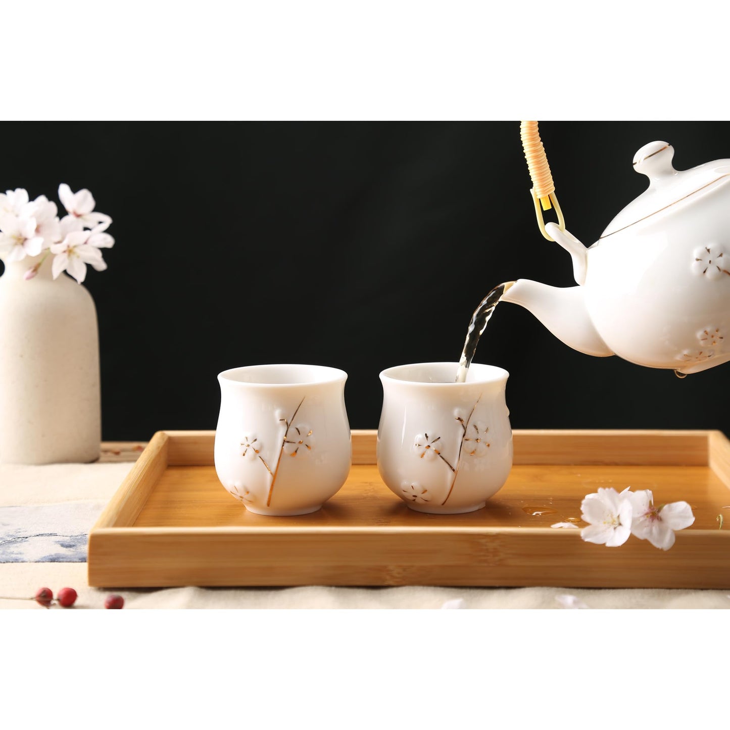 Service à Thé Japonais Dujust, Service à Thé en Porcelaine Noire avec 1 Théière, 6 Tasses à Thé, 1 Plateau de Service, 1 Infuseur en Acier Inoxydable, Magnifique Service à Thé Asiatique pour les Amateurs de Thé/Femmes/Hommes (Campagne Dorée)