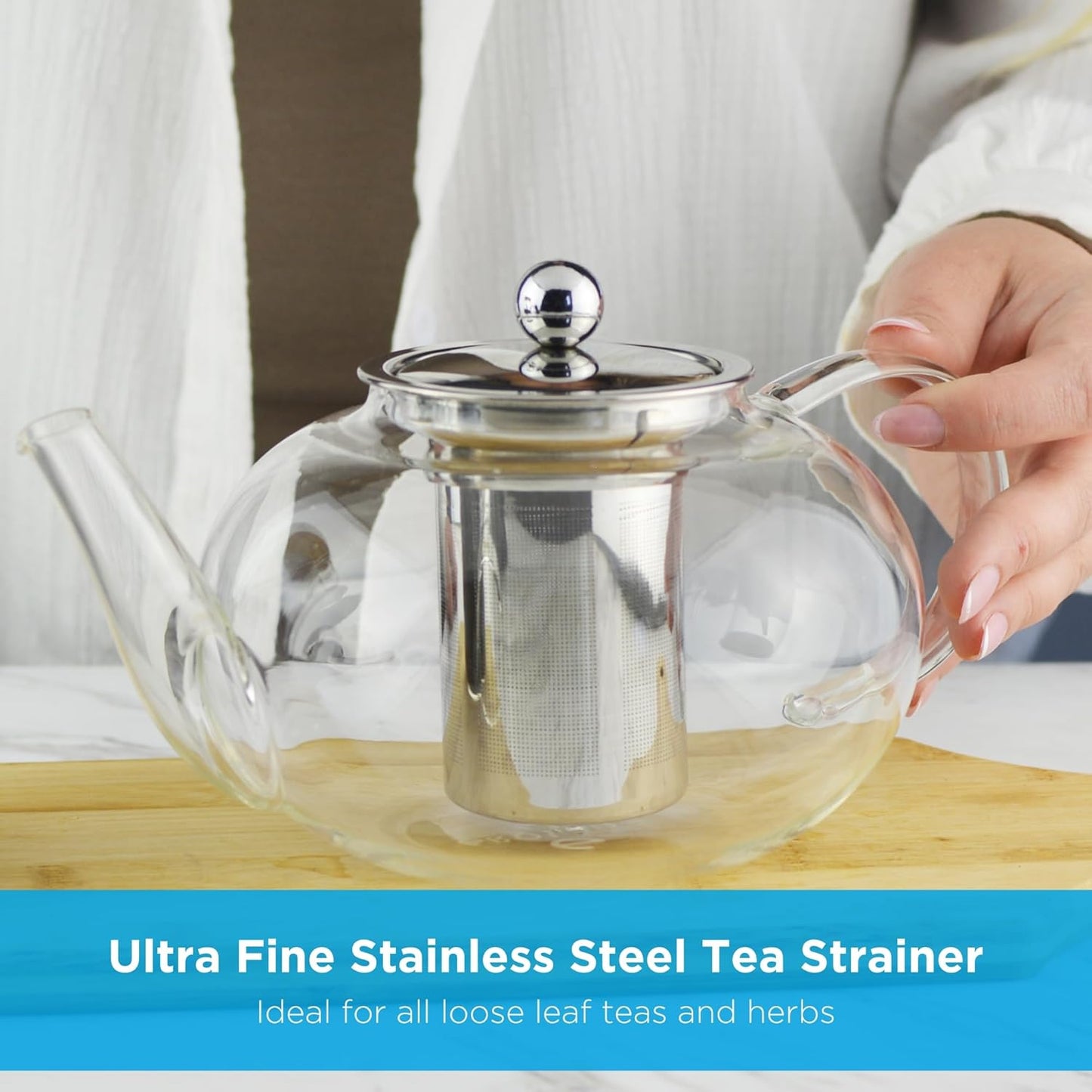 Théière en verre borosilicaté Joliette avec infuseur en acier inoxydable par GROSCHE