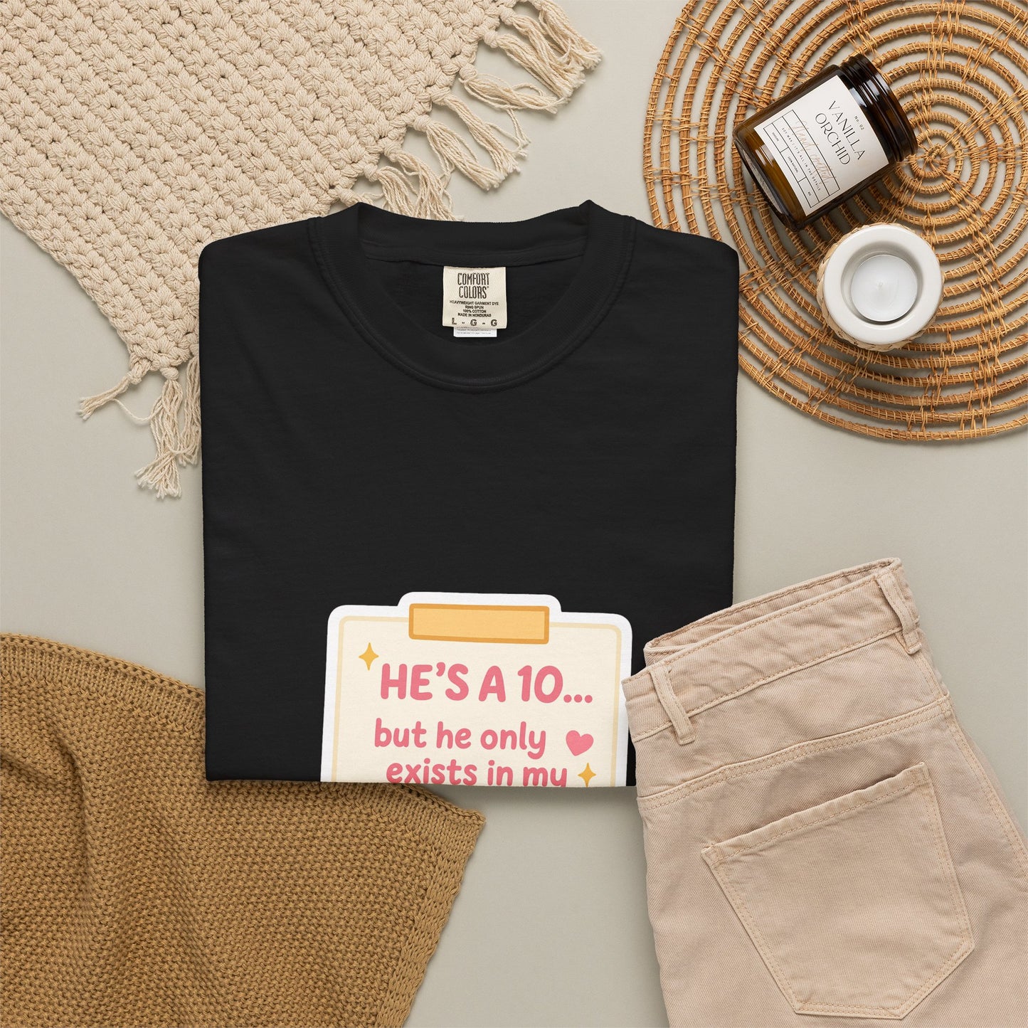 Kindle Book Lover T‑Shirt – "He’s a 10... but he only exists in my Kindle"