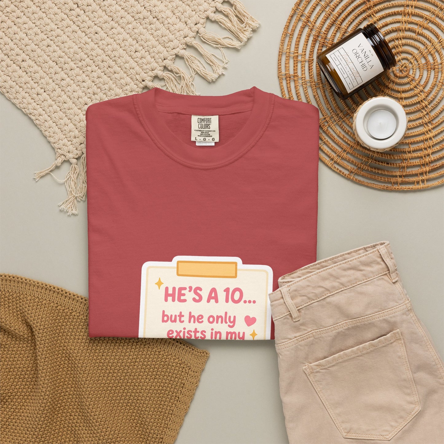 Kindle Book Lover T‑Shirt – "He’s a 10... but he only exists in my Kindle"