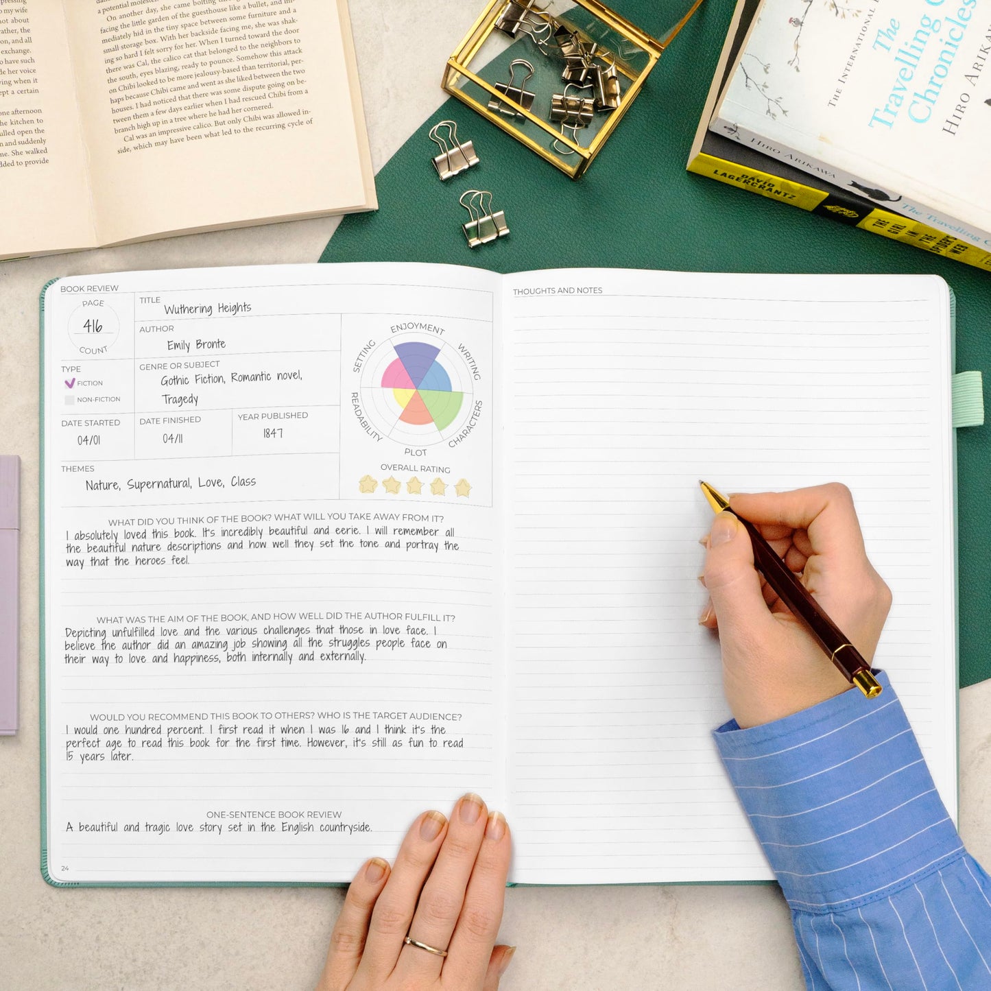 Journal de lecture en similicuir avec autocollants - Plusieurs coloris