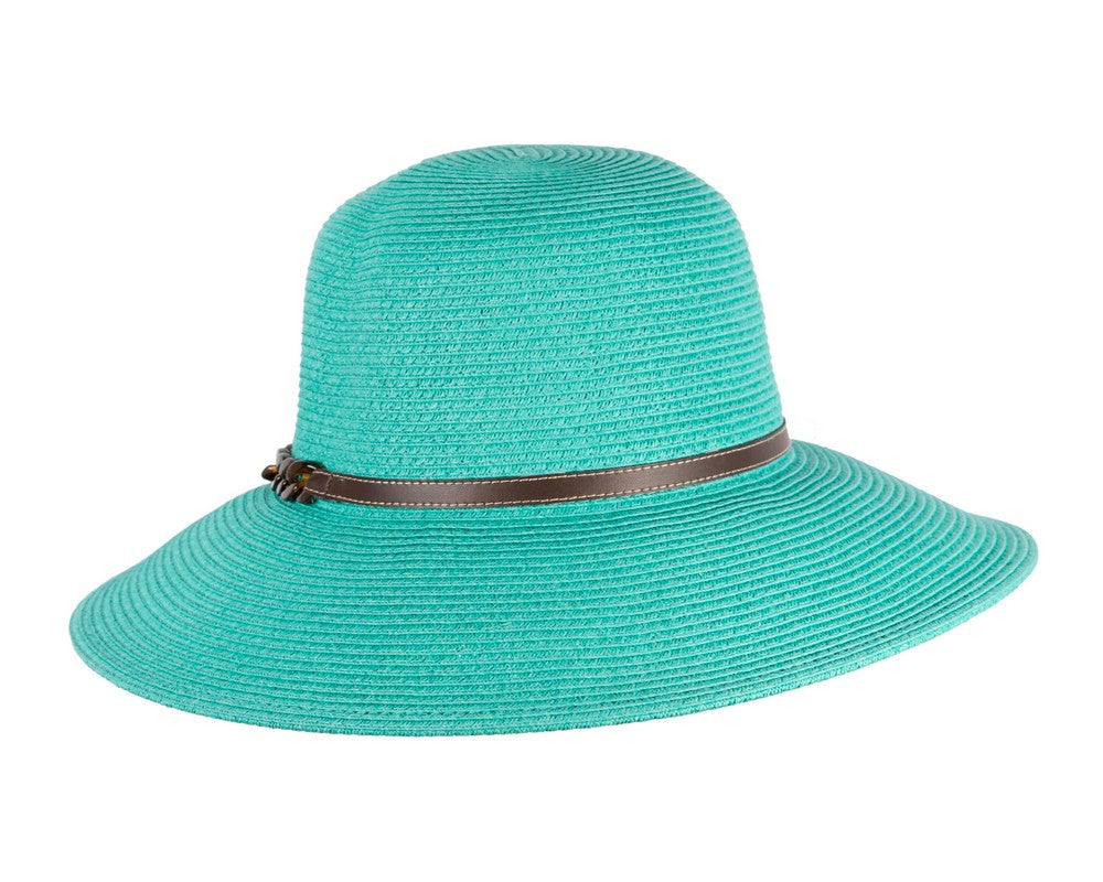 Chapeau de plage aqua pour l'été