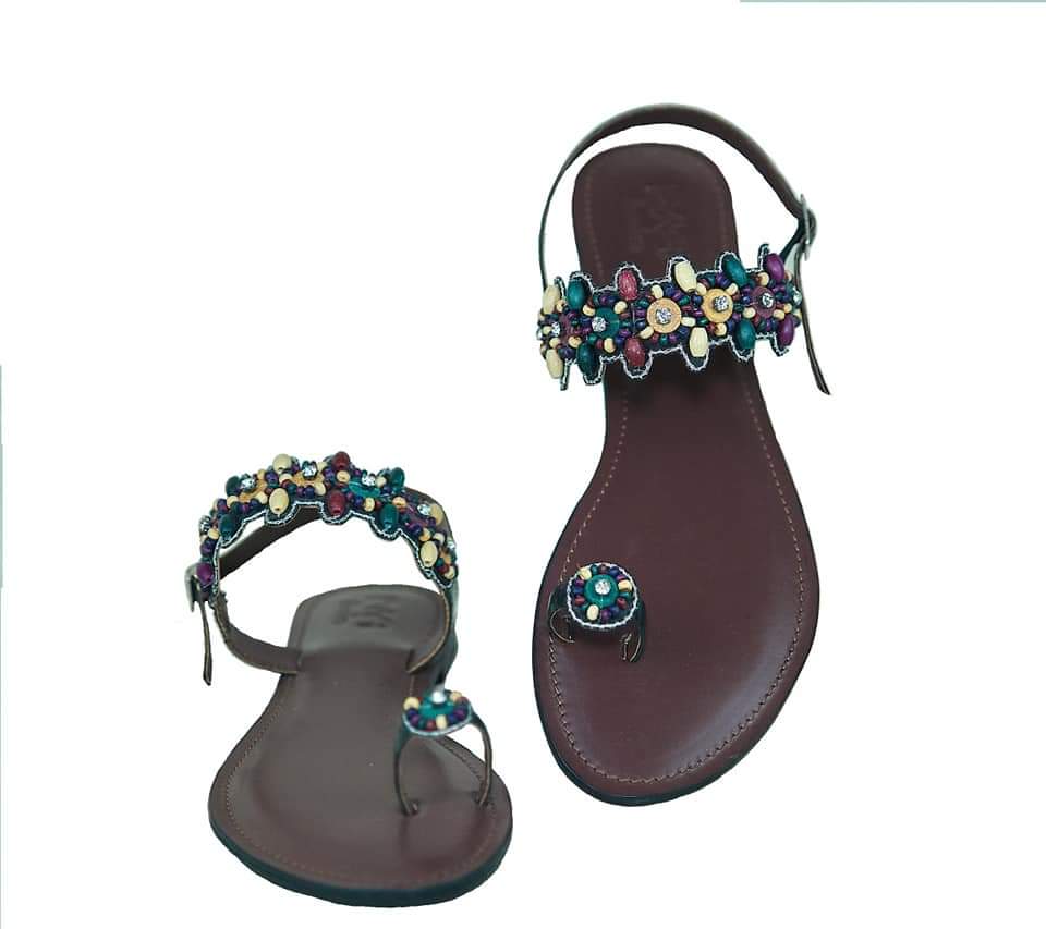 Sandales perlées Ankara de mode africaine