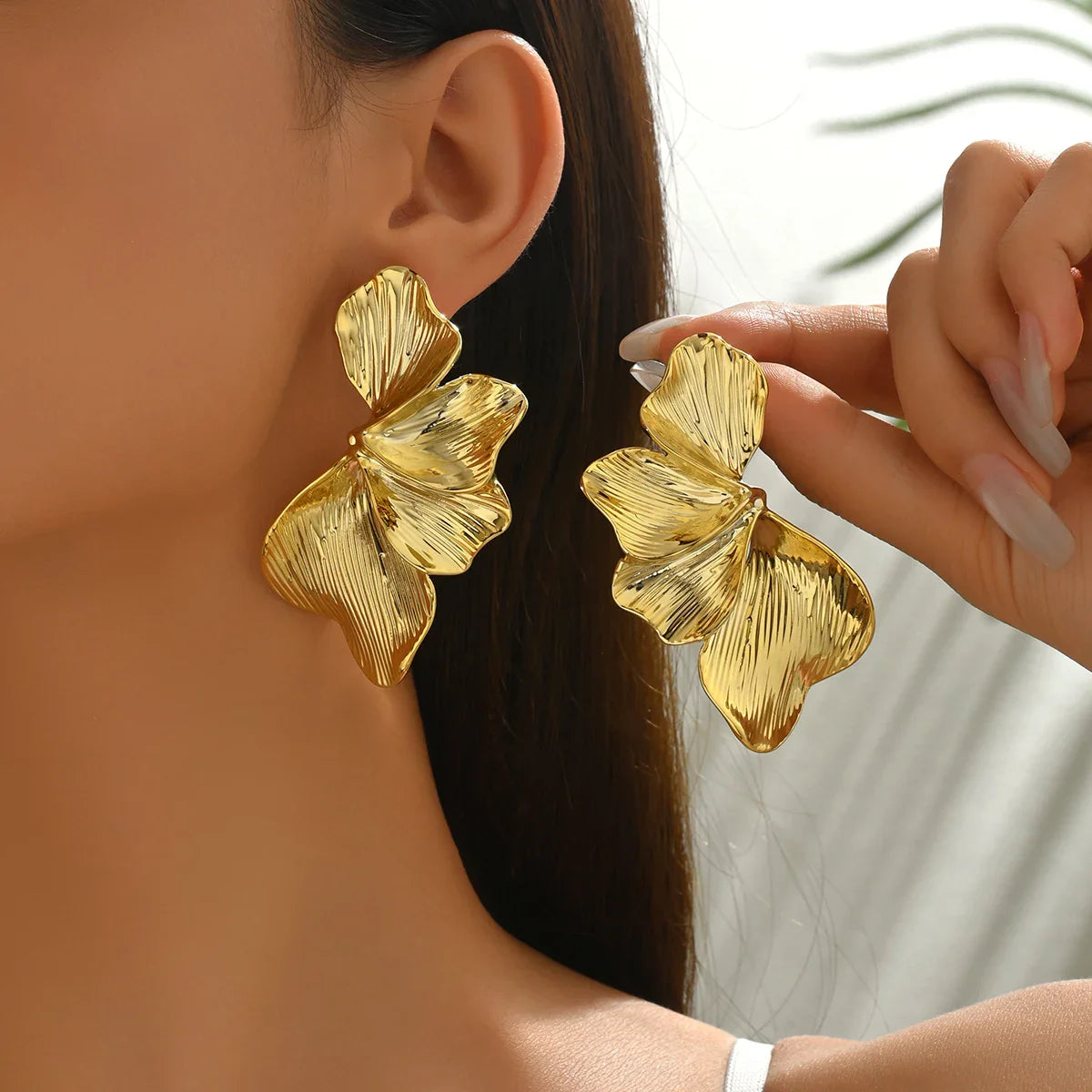 Boucles d'oreilles clous Feuille Élegantes pour une Grâce au Quotidien