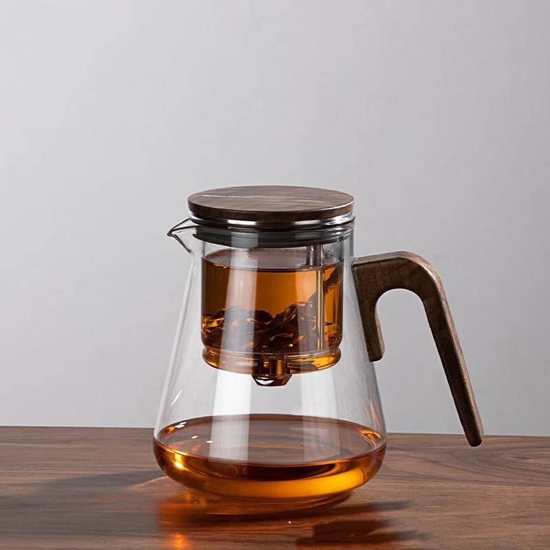 Théière en verre avec filtre à pression pour infusions élégantes