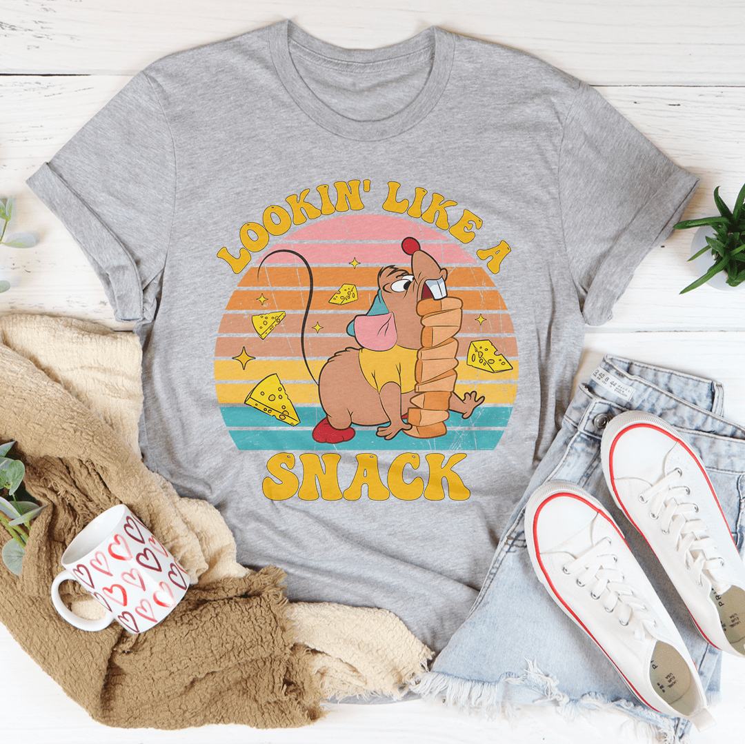 T-shirt "Lookin Like A Snack"