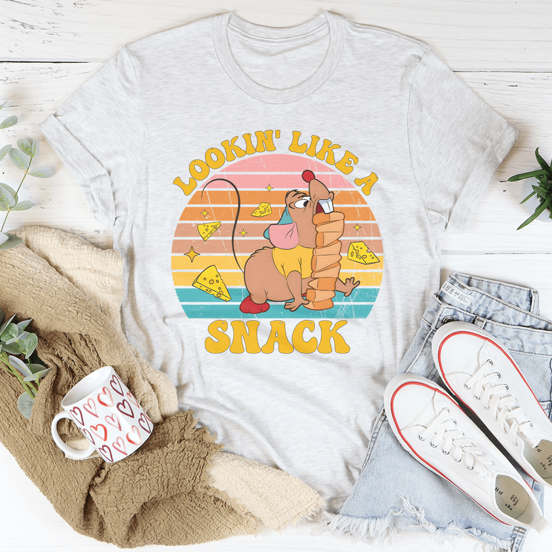 T-shirt "Lookin Like A Snack"
