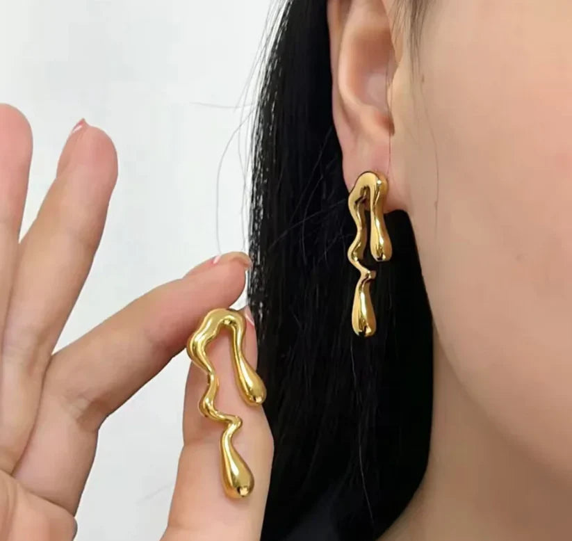 Boucles d'oreilles pendantes goutte d'eau audacieuses