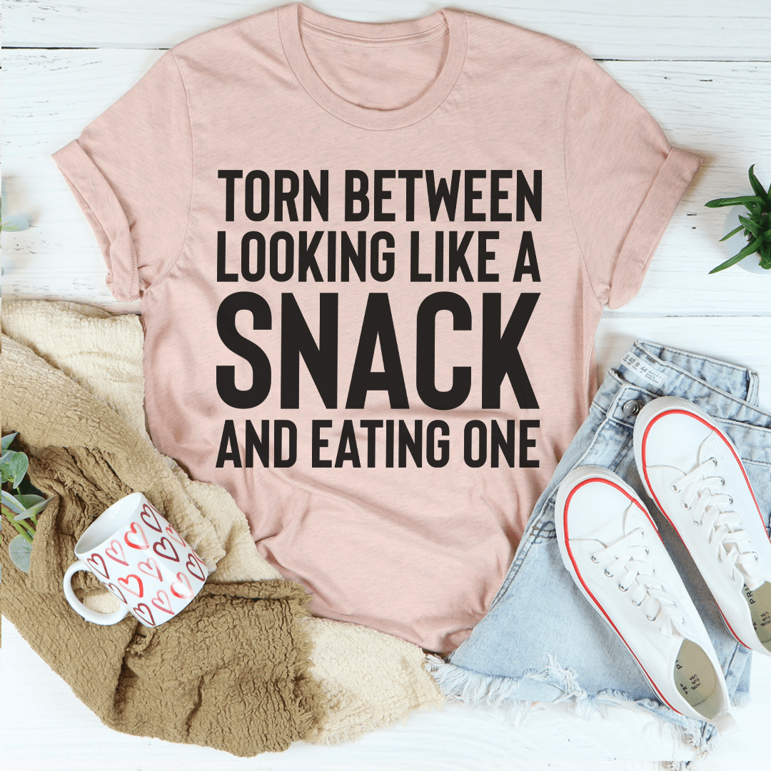 Tee-shirt "Je suis tiraillé entre l'idée de ressembler à un encas et d'en manger un"